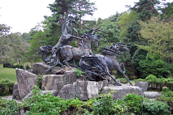 Horse Sculpture in Takaragaike Park
